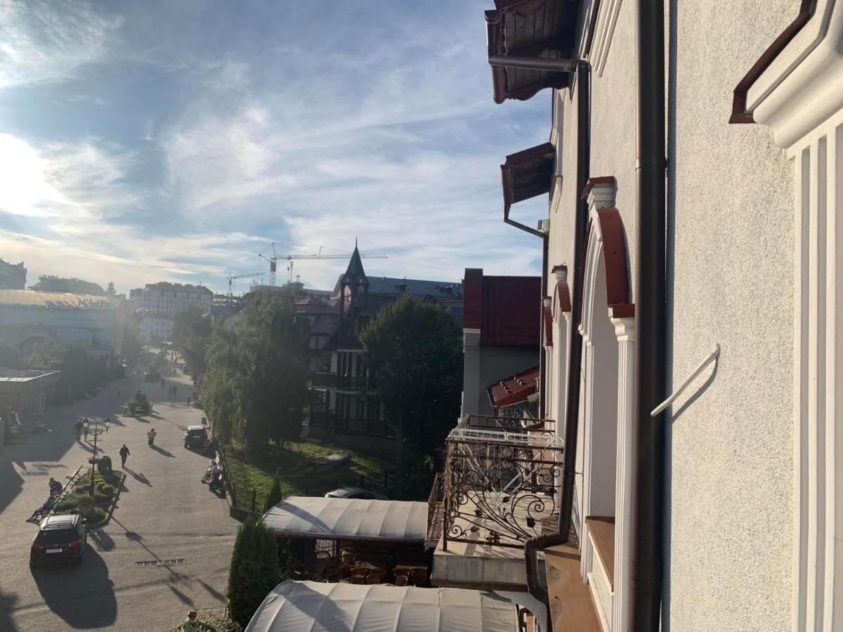 Richky Hotel Truskavets Exteriör bild