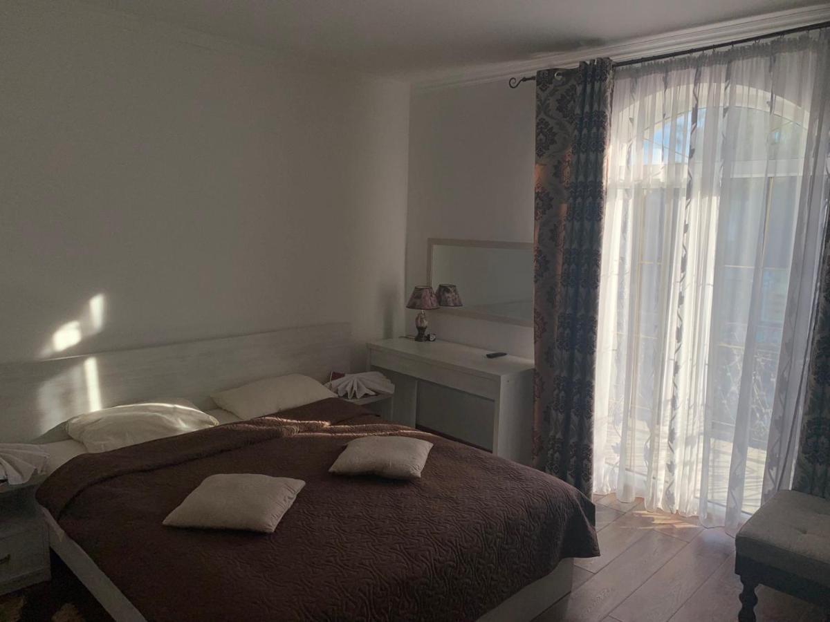 Richky Hotel Truskavets Exteriör bild